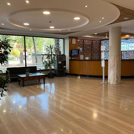 阿斯托利亚公园酒店 滨海略雷特 外观 照片