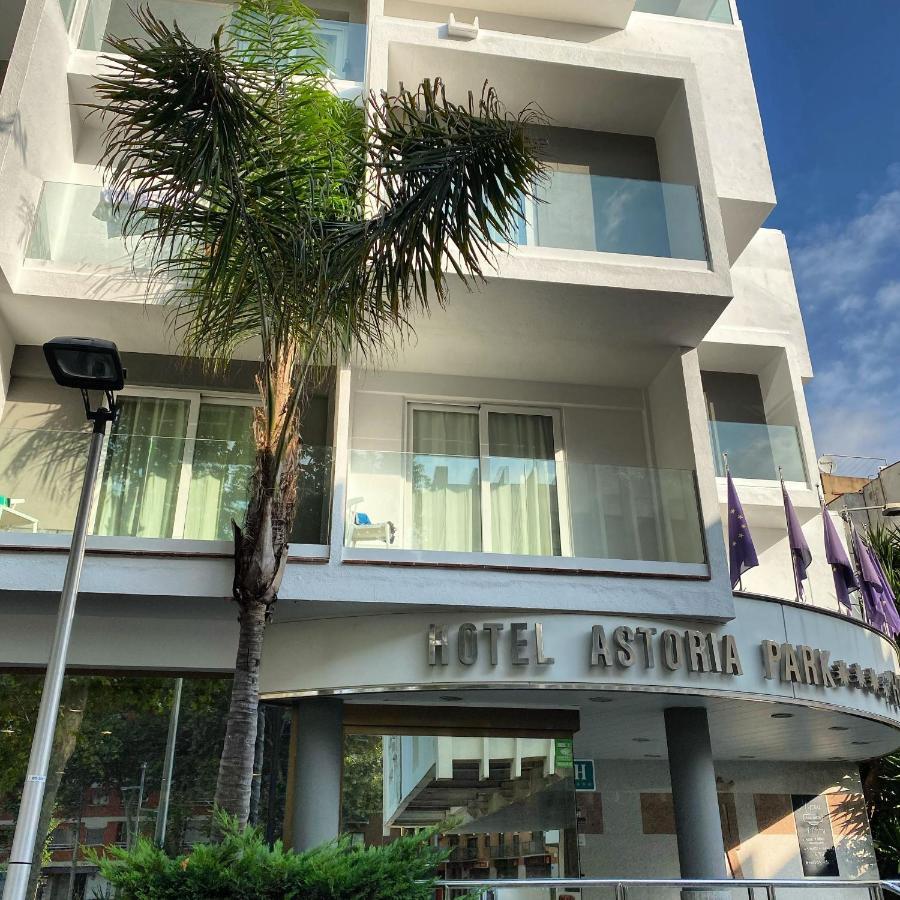阿斯托利亚公园酒店 滨海略雷特 外观 照片