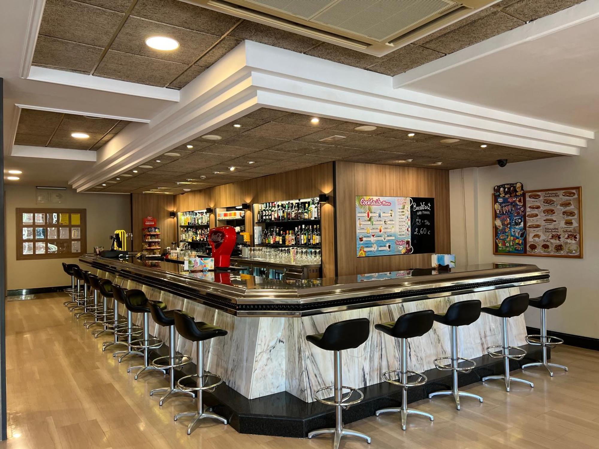 阿斯托利亚公园酒店 滨海略雷特 外观 照片